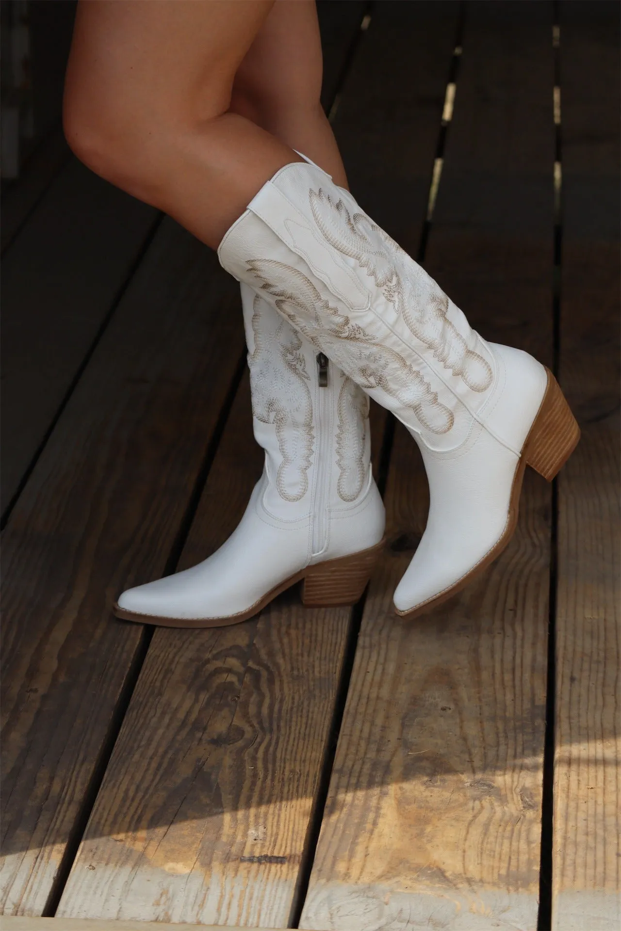 ANSLEY'S AMBITIOUS COWGIRL BOOTS - IVORY