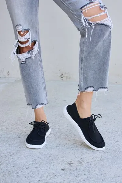 Ember Flat Round Toe Lace-Up Sneakers