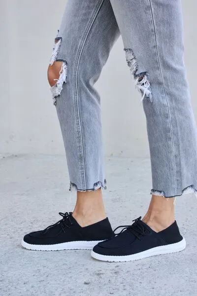 Ember Flat Round Toe Lace-Up Sneakers